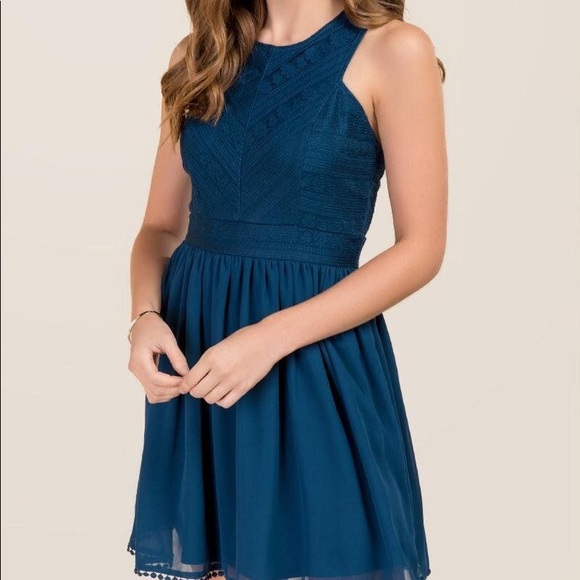 Francesca’s Chelsie Lace A-kind Dress - Picture 1 of 5